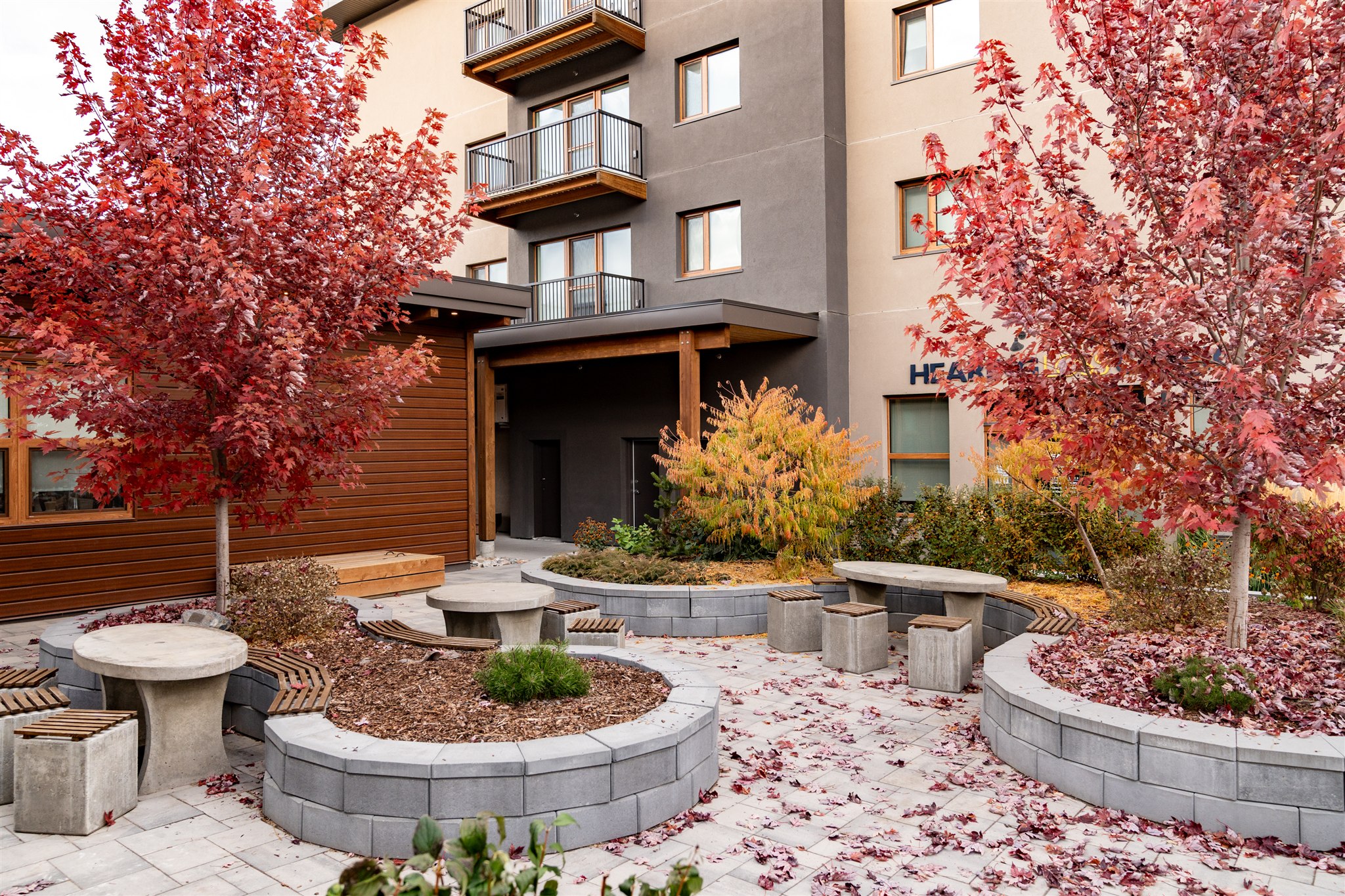 oso courtyard